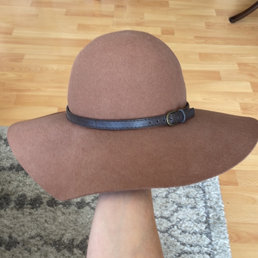Nashville Hat- brown 100% wool brown floppy hat